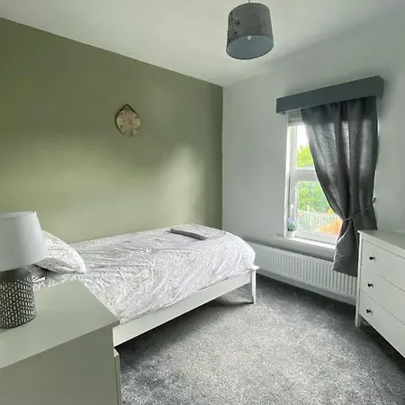 Gorgeous 3 Bedroom Victorian Townhouse Lisburn Extérieur photo