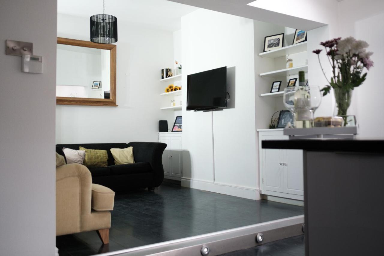 Gorgeous 3 Bedroom Victorian Townhouse Holiday home